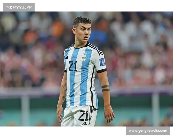 梅西与迪巴拉位置重叠的原因及其对阿根廷队战术的影响分析